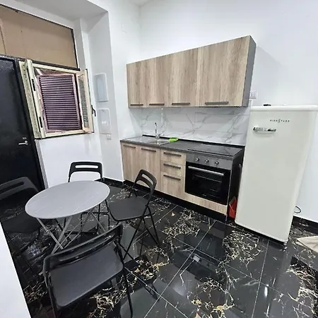 Hv Dora Historic Center Apartament Neapol