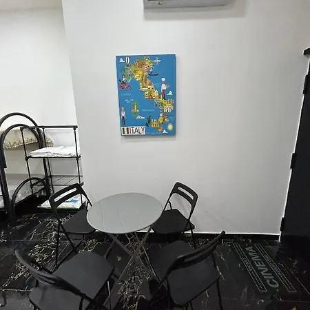 Dora House Valentino