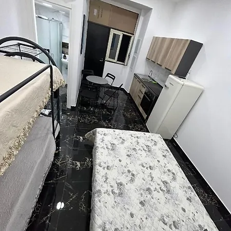 Dora House Valentino