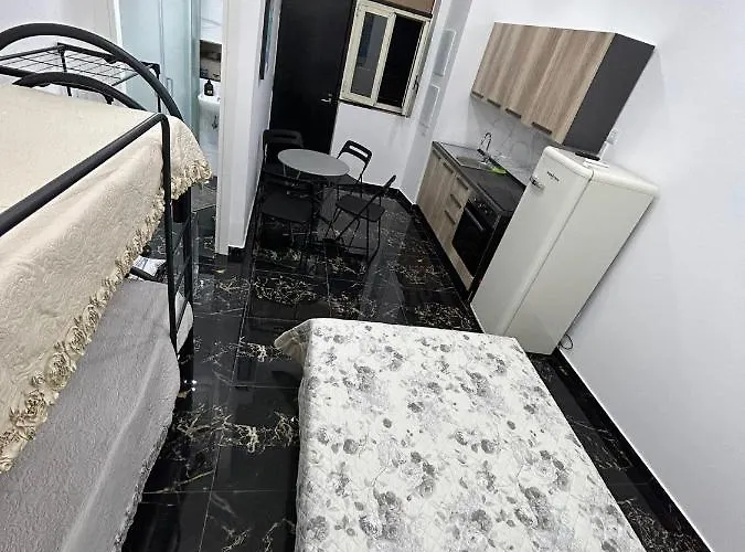 Dora House Valentino