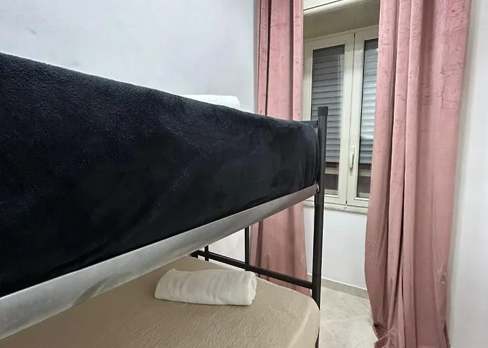 Dora House Valentino Neapel